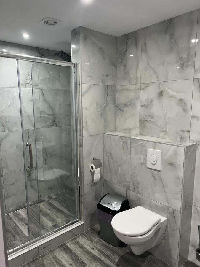 Vila Phoenix Călimăneşti Exteriör bild