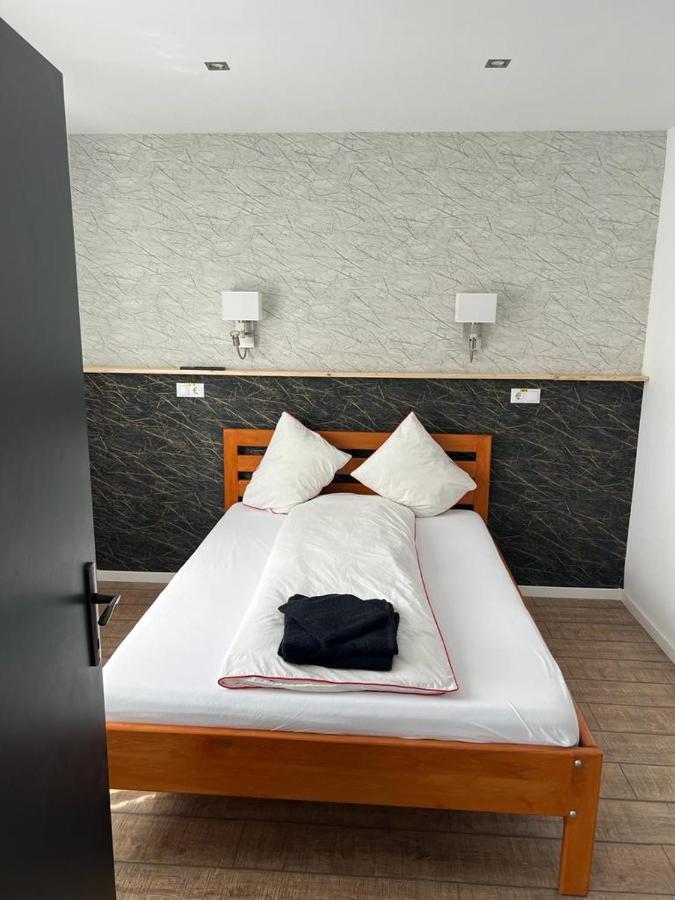 Vila Phoenix Călimăneşti Exteriör bild