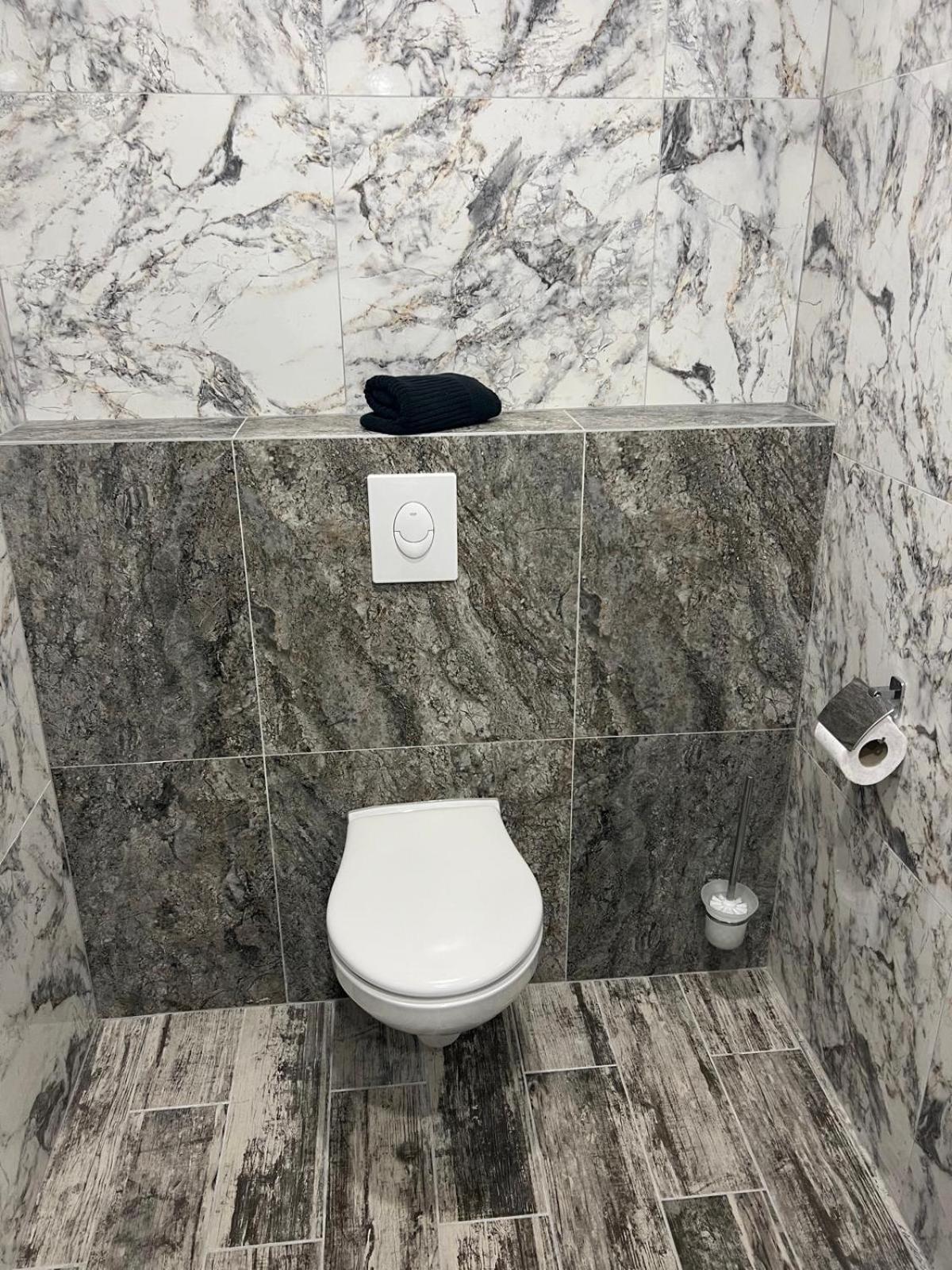 Vila Phoenix Călimăneşti Exteriör bild